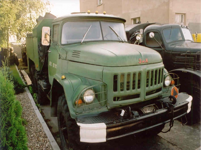 Ził 131 Dystrybutor kwasów