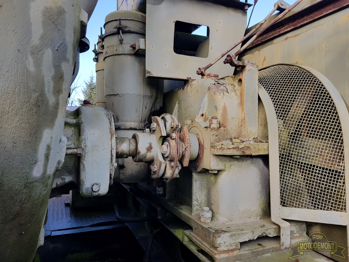 KRAZ 257 W-63 Zamiatarka podciśnieniowa