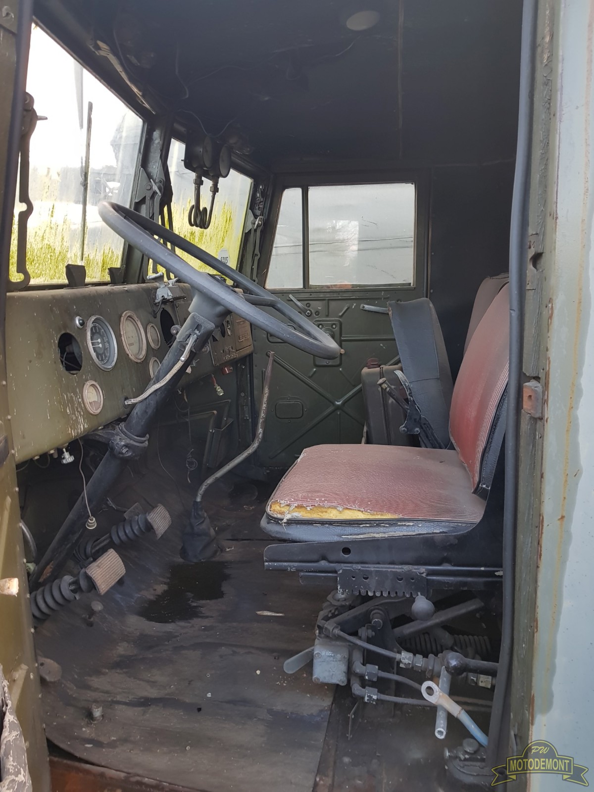 KRAZ 257 W-63 Zamiatarka podciśnieniowa