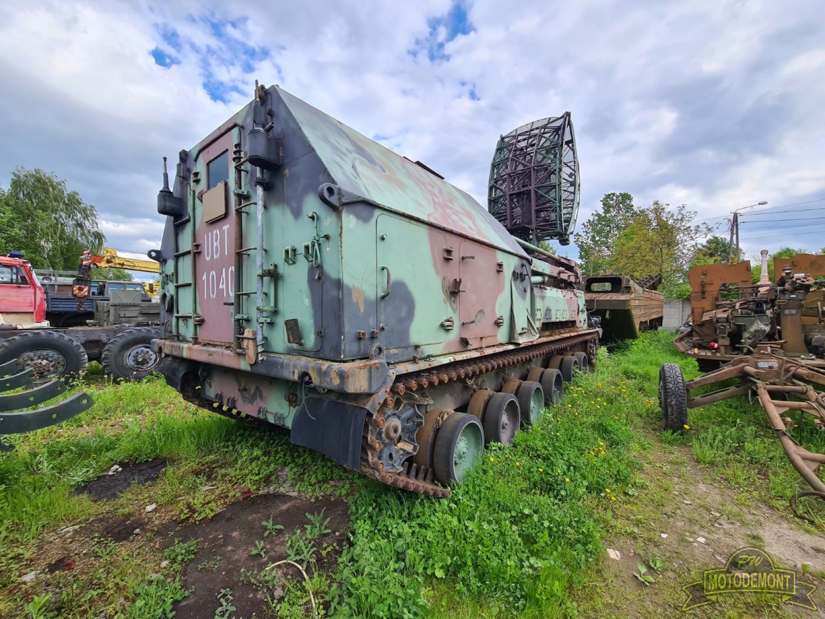 Pojazd gąsienicowy SPG 1 stacja radiolokacyjna RT 21 P W Motodemont